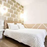 Hotel Center Saint-quentin Centre Gare 24-24 Parking Prive