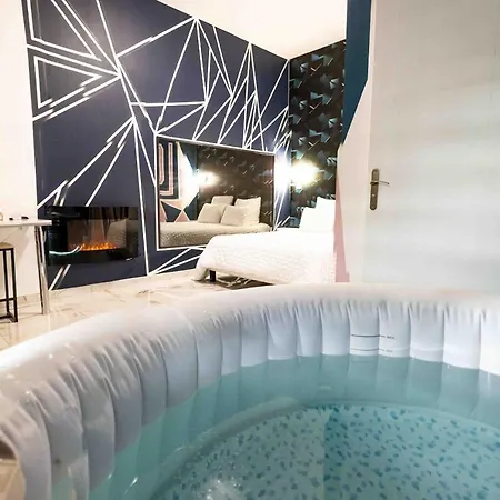 Center Saint-quentin Centre Gare 24-24 Parking Prive Hotel *