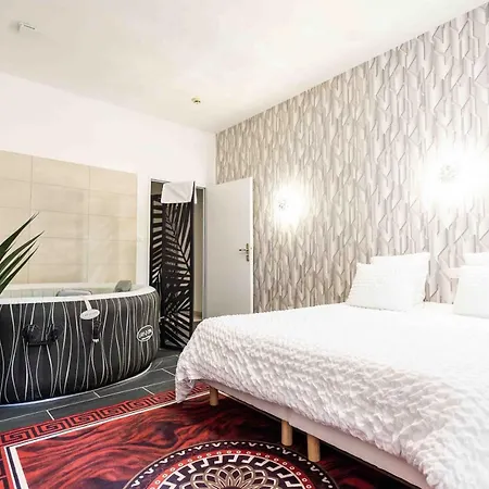 Center Saint-quentin Centre Gare 24-24 Parking Prive Hotel *