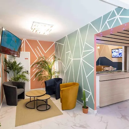 Hotell Center Saint-quentin Centre Gare 24-24 Parking Prive
