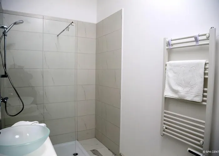 Center Saint-quentin Centre Gare 24 Sur 24 Hotel Saint-Quentin (Aisne)