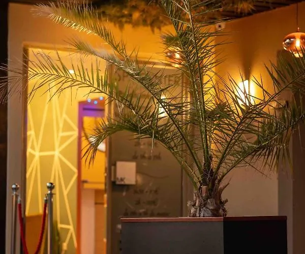 Center Saint-quentin Centre Gare 24 Sur 24 Hotel